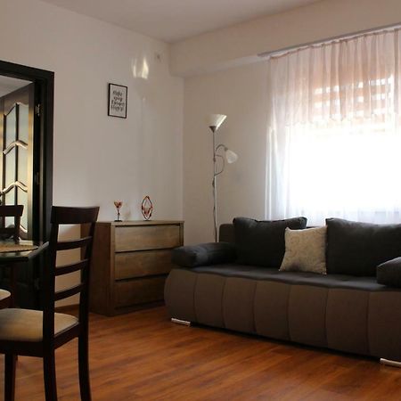 Still Apartament Craiova Exteriér fotografie