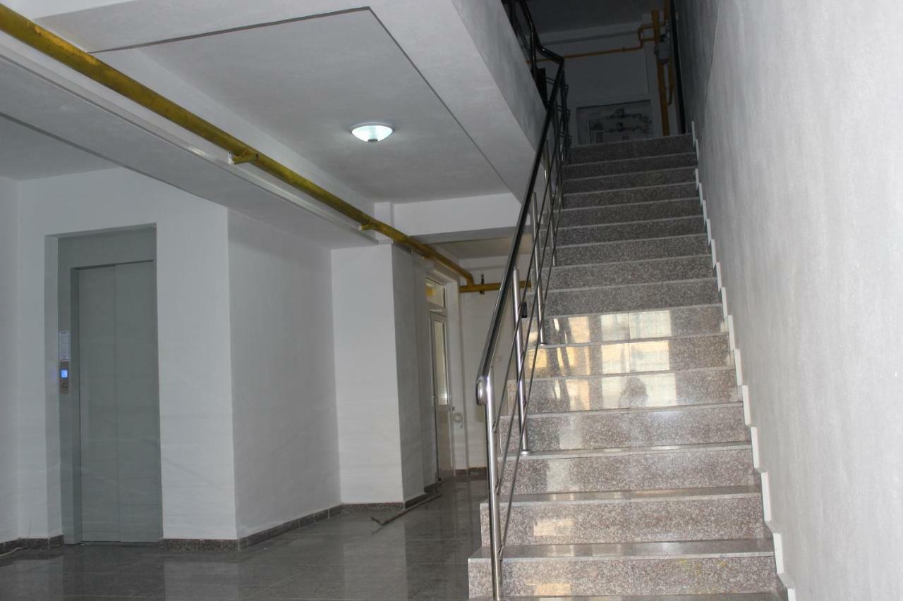 Still Apartament Craiova Exteriér fotografie